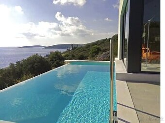 CHORVATSKO: Luxusní vila na ostrově s bazénem,i dechberoucí