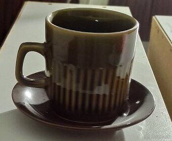 Šálky s podšalkou