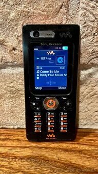 SonyEricsson W880i walkman mobil raritný