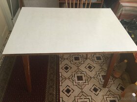 stol, stolicky , cierny jedalensky stol