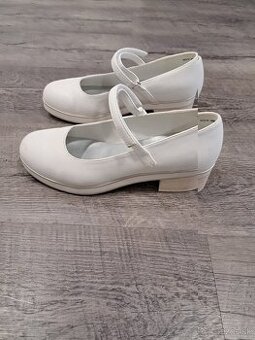 Dievčenské lodičky na 1.sv. prijímanie.