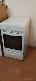 Plynový sporák Mora s elektrickou rúrou 50cm