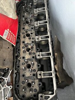 Iveco Hlava cursor 10