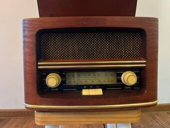 Retro rádio roatstar na CD