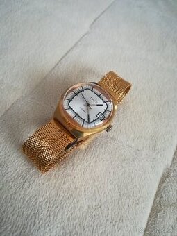 Náramkové hodinky Prím Televízia Top