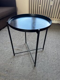 Malý konferenčny stolik