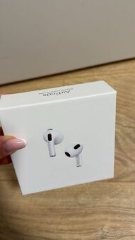 AirPods Gen 3
