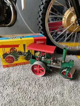 Parný valec Wilesco D365 – plne funkčný model