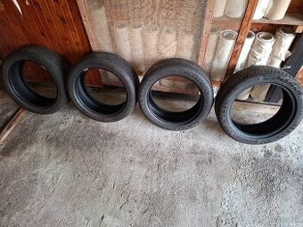 Continental 235/45R18
