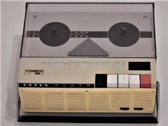 Kúpim magnetofon Tesla Pluto
