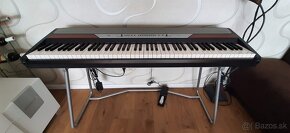 Korg SP 250 - Stage piano, zánovný stav