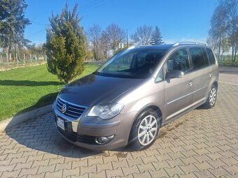 VW TOURAN 1,4TSI 125KW DSG 7 MIESTNY