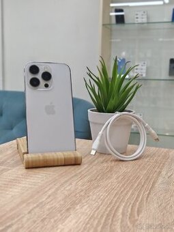 Apple iPhone 14 Pro 512GB Strieborný