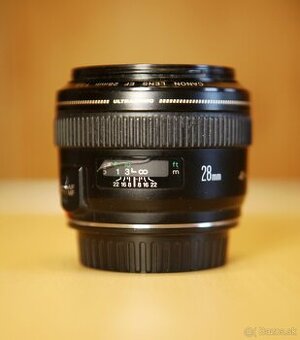Canon EF 28mm f/1.8 USM