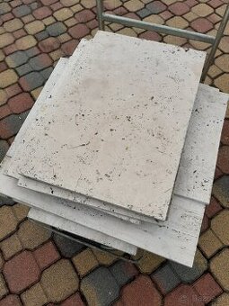 predám travertín štvorce 2-3,4cm hrúbka - 1