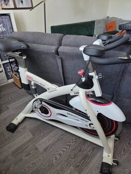 Predam spiningovy trenažér