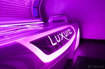 LUXURA X7 42 HIGHBRID horizontalne kolagenove solarium