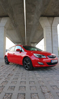 Opel Astra J 1.4T 103kw