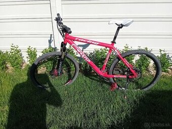 Horsky juniorsky bicykel Scott