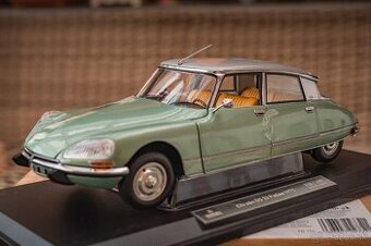 Citroën DS 23 Pallas 1:18 Green Metallic