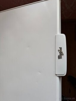 Predám truhlicovú mrazničku Whirlpool WHS2121 – 204 l