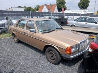 Mercedes W123 230 benzin 1983