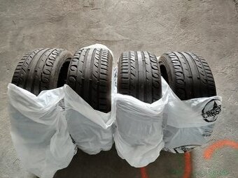 235/40 R19 letné čisto nové UHP Sebring