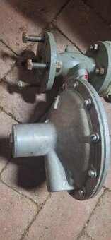 Regulator tlaku