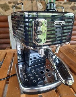 Predám pákový kávovar DeLonghi – veľmi stav