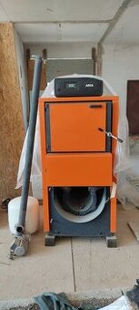 ARCA LPA90R - kotol na drevo a pelety