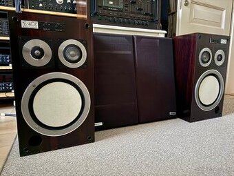 Hitachi HS-40 F