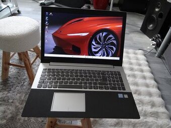 15.6" Lenovo 320/Core I5/8GB RAM/128SSD a 1000GB HDD/Intel