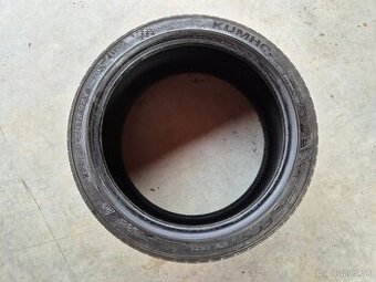 Kumho 225/40 r18