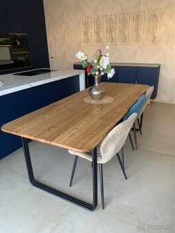 Jedálenský Stôl z masívu 220x90