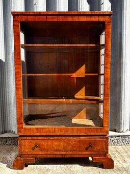 Art Deco vitrína - V60