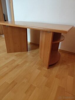 Konferenčný stolík