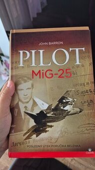 pilot mig 25