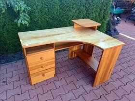 Počítačový stôl drevený, rohový - 1