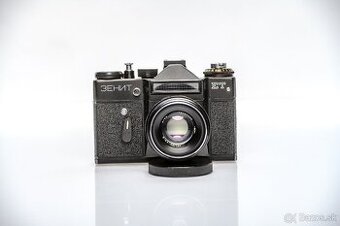 Zenit ET s objektívom Helios 44-2