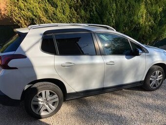 Peugeot 2008 1,2 PureTech STYLE