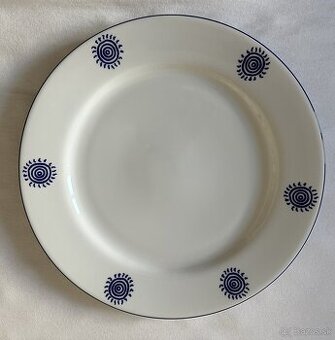 Od ARAMISA G.A.Barcelona BIELY PORCELÁNOVy TANIER za 10EUR