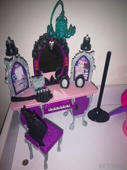 Nábytok Monster high