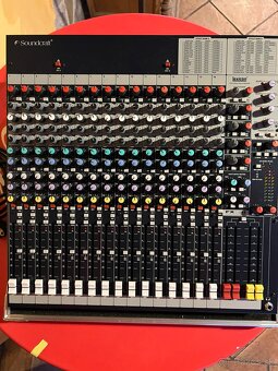 Soundcraft FX16ii