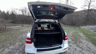 Mercedes-Benz ML 350 BLUETEC 4MATIC DESIGNO