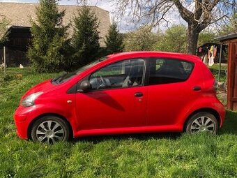 Toyota Aygo 1,0 5D .