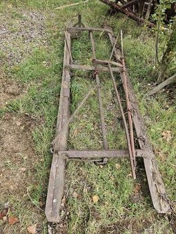 Vyrovnávač pôdy+tahac na na 4ks brany