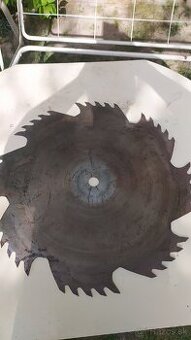 Pilovy kotúč , takmer nepouživany.