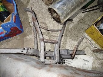 Predám komplet stupackový kríž na Jawu 20 pionier.