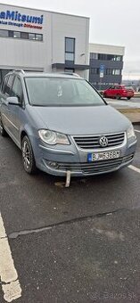 Volkswagen touran 2tdi 7miestny