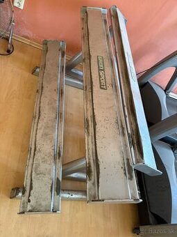 Predam kvalitny stojan na činky - GRÜN SPORT